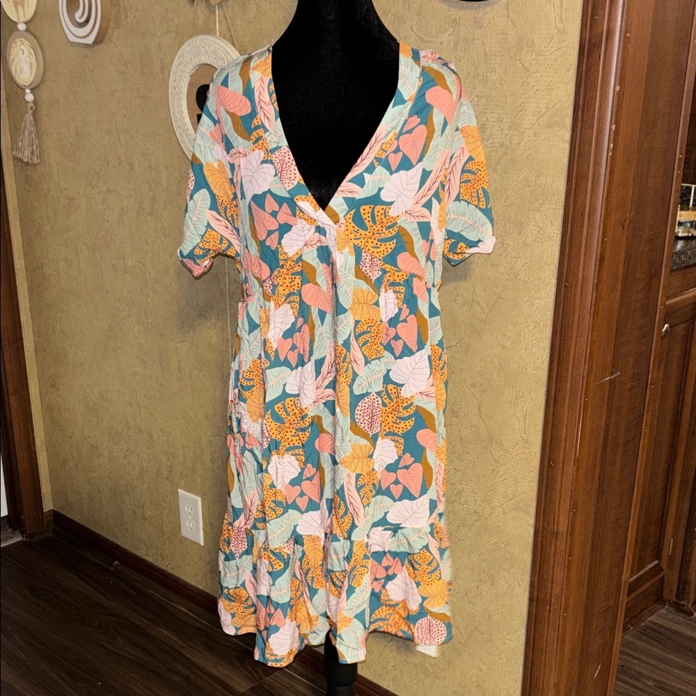 NWT Cupshe Small bathing suit cover Floral Rayon Short Sleeve Dress
